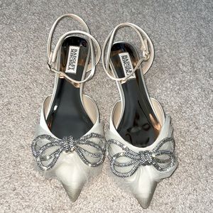 NWT Badgley Mischka Women's Sabina Pointed Toe Ankle Strap Flats Size 6